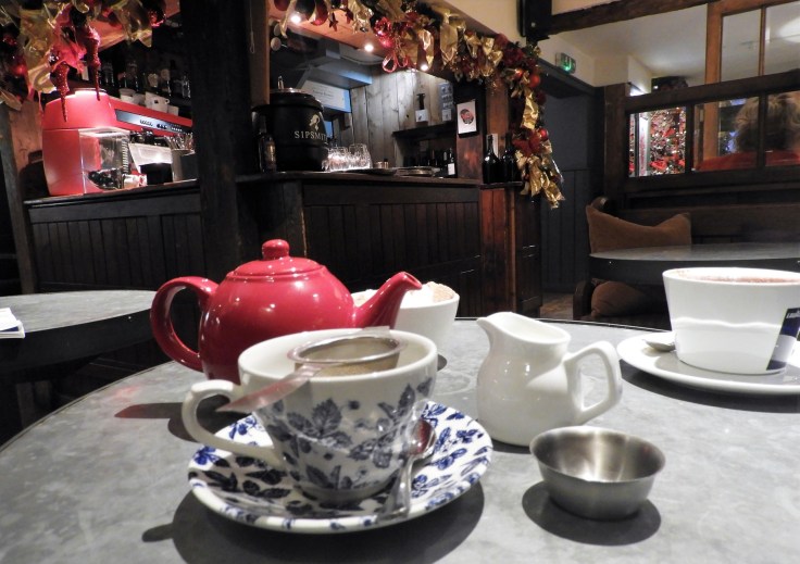 Windsor - Five o'clock tea