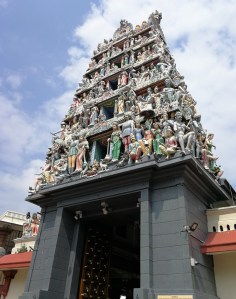 Sri Mariamman Hindu Temple in Singapore Chinatown