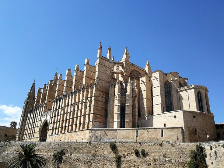 Cathedral de Palma (La Seu) from the outside